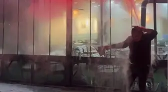 Sıcak suyu gökyüzüne fırlattı, yanarak yaralandı