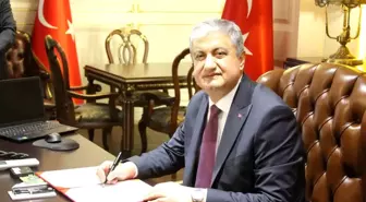 Adana Valisi göreve başladı, ilk mesajı suç işleyenlere oldu