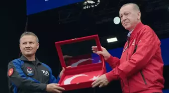 Bakan Kacır, Türkiye'nin insanlı ilk uzay misyonunun yıl dönümüne ilişkin paylaşım