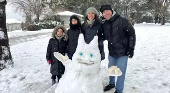 Çamlıca'da çocuklar karın keyfini doyasıya çıkardı