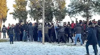 Diyarbakır ve Van'da Suriye protestosu: Polis müdahale etti, çok sayıda gözaltı var