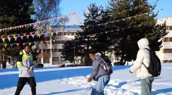 Erzurum'da siyah ile beyazın buluşması