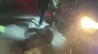 Gercüş'te karda mahsur kalan hasta ve ambulans kurtarıldı