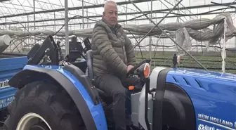 Kamyon üstünde serasına getirdiği traktörüne köprü ve otoyoldan geçiş cezası geldi