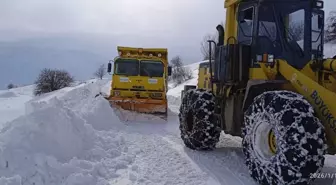 Malatya'da Kar Yağışı Sonrası Ulaşıma Kapanan 53 Yerleşim Yerinin Yolu Açıldı