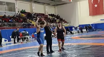 Milli güreşçi Mustafa Can Düzgün, Türkiye Şampiyonası biletini kaptı