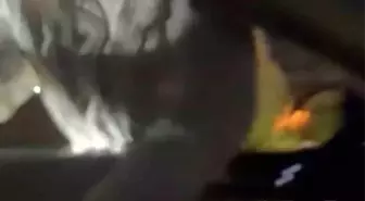 Önce araca saldırdı, ardından araçtakileri bıçakladı... O anlar kamerada