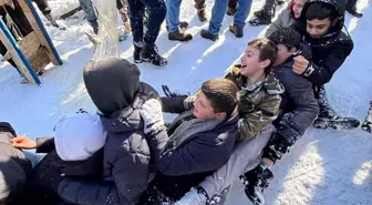 Ordu'da 150 kişi, zincir oluşturup poşetle kaydı