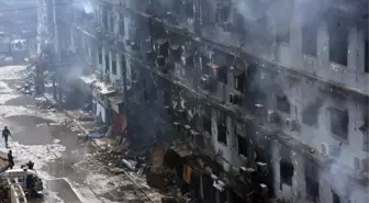 Pakistan'daki yangında hayatını kaybedenlerin sayısı 14'e yükseldi