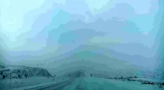 Sivas-Malatya kara yolu trafiğe kapatıldı, uzun araç kuyruğu oluştu