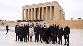 TİKAV'dan 27. kuruluş yıl dönümünde Anıtkabir'e saygı ziyareti