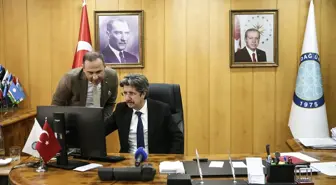 TRT Yönetim Kurulu Başkanı ve BUÜ Rektörü Yılmaz, AA'nın 'Yılın Kareleri' oylamasına katıldı