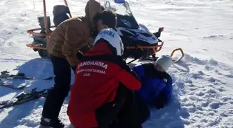 Uludağ'da mahsur kalan vatandaşlara JAK timi müdahale etti