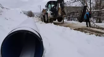 Yazın 50 dereceyi gören ilçede 1 metre kar var