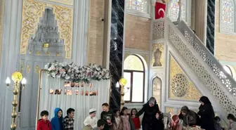 Aydın'da 4-6 yaş Kur'an kursu öğrencisi Yıldırım Kur'an-ı Kerim'i hatmetti