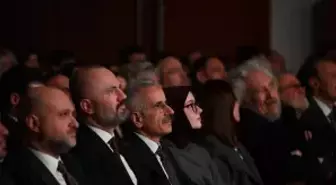 Bakan Uraloğlu, 'Bak Postacı Geliyor' filminin özel gösterimine katıldı