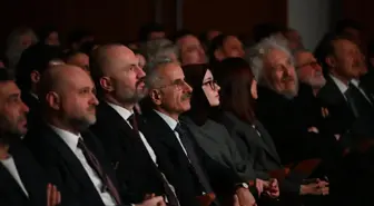 Bakan Uraloğlu, 'Bak Postacı Geliyor' filminin özel gösterimine katıldı