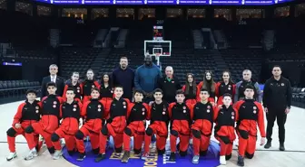 Cumhurbaşkanı Erdoğan, Shaquille O'Neal ile Basketbol Oynadı