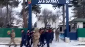 Kastamonu'da 9 farklı adrese uyuşturucu operasyonu: 8 gözaltı