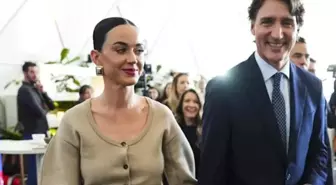 Katy Perry ve Justin Trudeau Davos'ta el ele