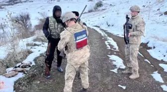 Tunceli'de suça geçit yok: Kaçak avcılara ceza kesilirken terör şüphelisi tutuklandı
