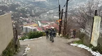 Zonguldak'ta bir ev heyelanda zarar gördü