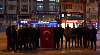 Anahtar Parti Denizli il binasına dev Türk bayrağı asıldı