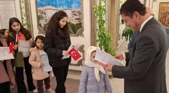 Beypazarı Belediyesinden çocuklara karne hediyesi