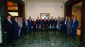 Cumhurbaşkanı Yardımcısı Yılmaz: 'Avrupa'dan gelen Ezidi toplumu temsilcilerini Cumhurbaşkanlığı Külliyesi'nde misafir ettik'