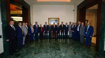 Cumhurbaşkanı Yardımcısı Yılmaz, Ezidi heyetini kabul etti