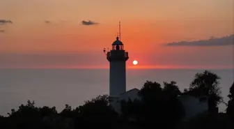 Gelidonya Feneri denizcilere ışık olmayı sürdürüyor