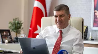 Burdur Belediye Başkanı Ercengiz, AA'nın 'Yılın Kareleri' oylamasına katıldı