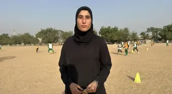 Kadın futbol antrenörü Nijerya'nın kuzeyinde gençlere umut oluyor