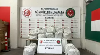 Kapıkule'de 2 otomobilde 20 kilo 812 gram esrar ele geçirildi