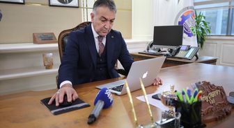 Karabük Valisi Çağatay, AA'nın 'Yılın Kareleri' oylamasına katıldı