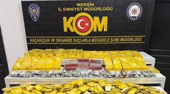 Mersin'de tırda gümrük kaçağı sigara ve puro ele geçirildi
