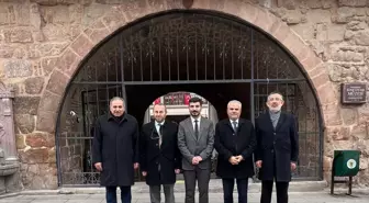 Nallıhan Müftüsü Aydın, Tapduk Emre'nin türbesini ziyaret etti