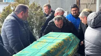 Otoyoldaki feci kazada ölen genç son yolculuğuna uğurlandı