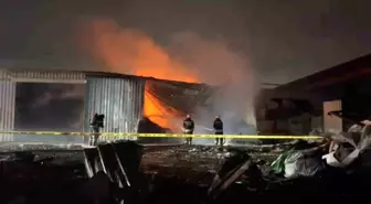 Tekirdağ'da tekstil geri dönüşüm fabrikasında yangın