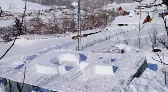 yıldız figürü yapıp bayrağa saldırıya tepki gösterdi