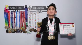 11 yaşındaki Sidar, Amerika'daki olimpiyatlarda matematikte dünya birincisi oldu