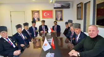 Başkan Salt gaziler, muhtarlar ve vatandaşlarla bir araya geldi