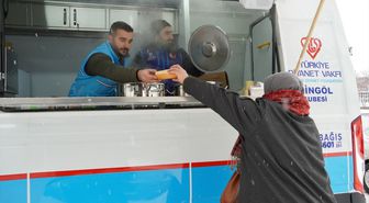 Bingöl'de hasta ve hasta yakınlarına sıcak çorba ikramı