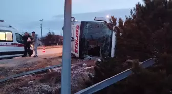 Burdur'da yolcu otobüsü devrildi: 12 yaralı