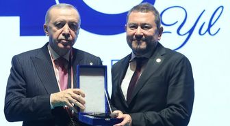Erdoğan'dan İzmirli İş İnsanı Nazım Torbaoğlu'na Anlamlı Plaket