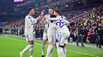 Fener'i deviren takım Beşiktaş'a çuvalla para verip o ismi aldı