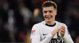 Fisnik Asllani kimdir, kaç yaşında, nereli? Fisnik Asllani hangi takımda oynuyor, mevki ne? Fisnik Asllani Fenerbahçe'ye mi geliyor?