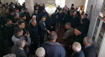 Hınıs'ta husumetli aileler ilçe protokolü ve kanaat önderlerinin araya girmesiyle barıştırıldı