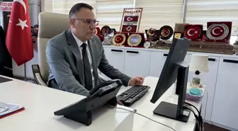 Iğdır Üniversitesi Rektörü Gürel, AA'nın 'Yılın Kareleri' oylamasına katıldı