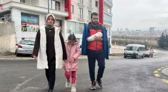 Köpeklerin saldırısından kaçarken düştü, kolu kırıldı